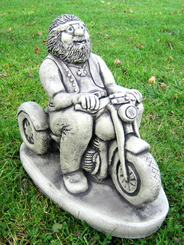 Motorbike rider stone garden - ,