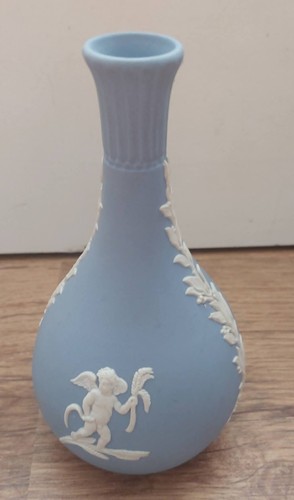 Vintage wedgewood blue white - vintage,