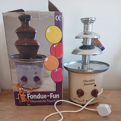 Chocolate fondue fountain - fondue,