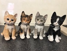 Vivid Arts Sitting Kitten Pet