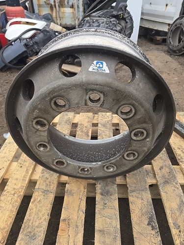 Alloy wheel alcoa - alloy,
