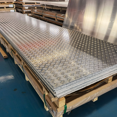 Aluminium bar chequer tread - 5,