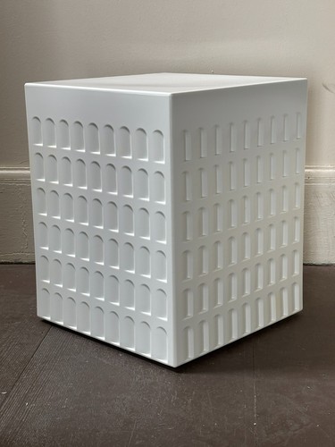 Kartell eru stool - stool, vitra