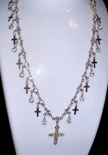 Costume jewelry gold tone - costume,