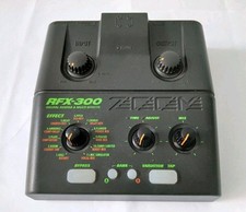 ZOOM RFX-300 DIGITAL REVERB &