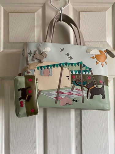 Radley signature picture grab - picture,