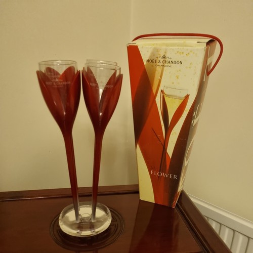 Moet chandon red tulip - chandon,