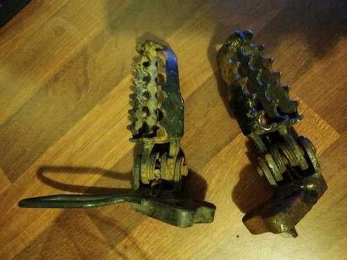 Pulse adrenaline 125 foot pegs - adrenaline,