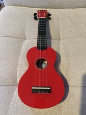 Mahalo U30G Red Soprano left
