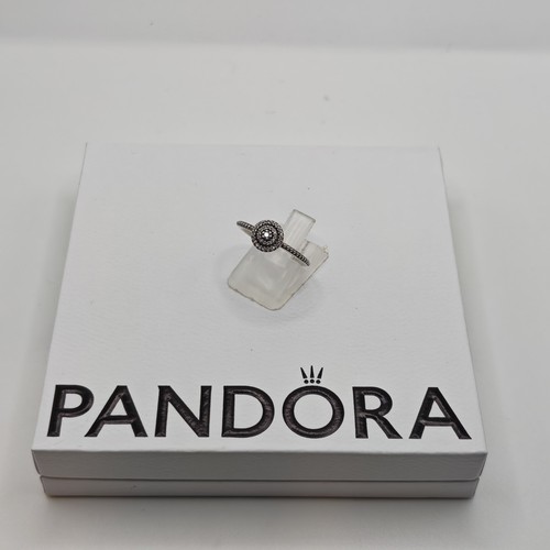 Pandora radiant elegance pave - pandora,