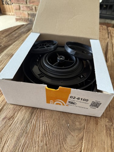 Black wind driven roof - black,