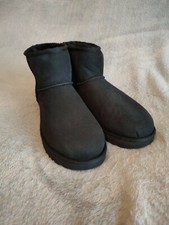 Ugg Men's Classic Black Mini