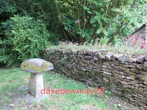 Photo staddle stone througham - staddle,
