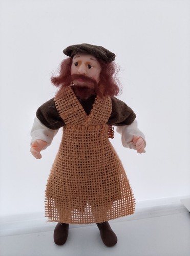 Dolls house miniature - dolls,