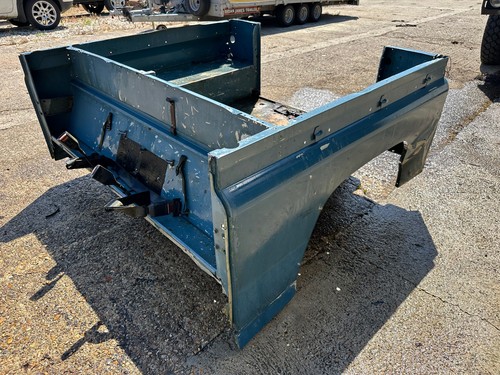 Land rover defender rear body - land,