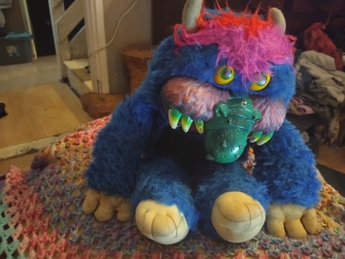 Pet monster 1986 plush - 1986, /