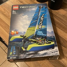 Lego Technic 42105 Catamaran