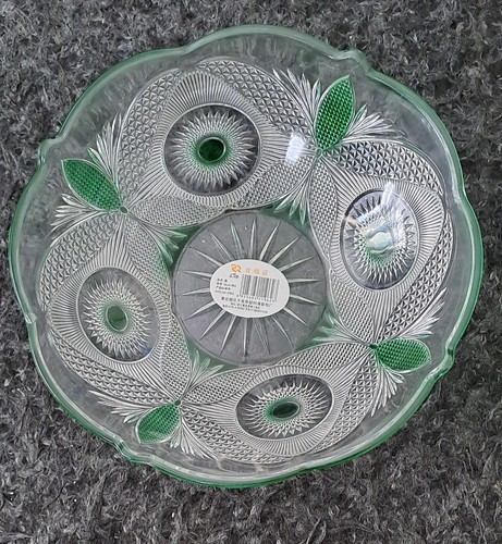 Clear serving bowl with green - serving,