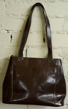 Lloyd Baker brown leather shoulder bag, lots of pockets, medium size NWOT 