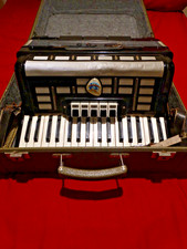 Vintage Galotta 1909 72 Bass