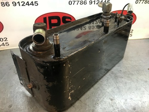 Main hydraulic oil tank - , x
