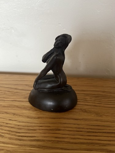 Vintage nude female sculpture - vintage,