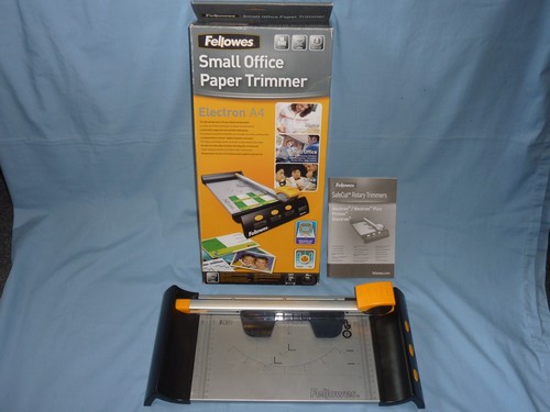 Paper trimmer cutter - /,