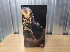 Q Fig Cute Colourful Predator