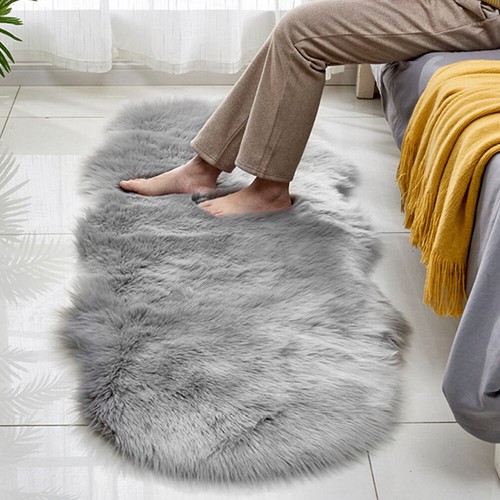 Large faux fur sheepskin - large,