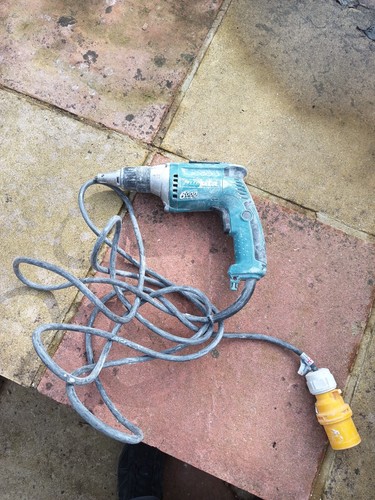 Makita 110 volt - 110,