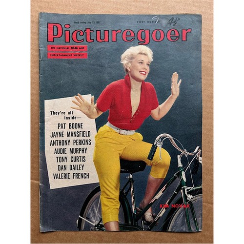 Kim novak picturegoer - novak,