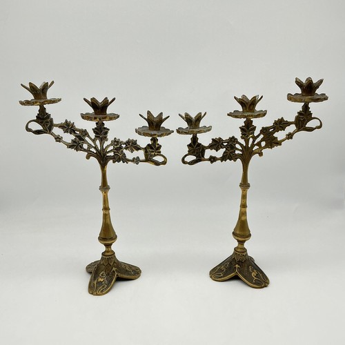 Pair vintage floral - of,