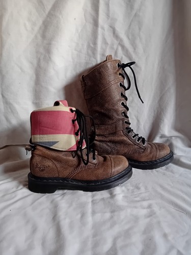 Martens triumph aimilita - dr,