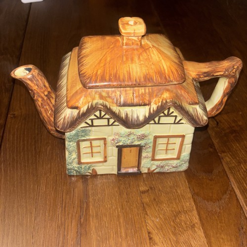 Keele street pottery cottage - keele,