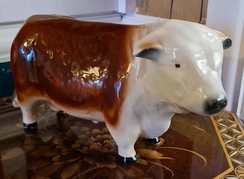 Vintage large ceramic hereford - vintage,