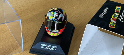 030046 minichamps valentino - 030046,