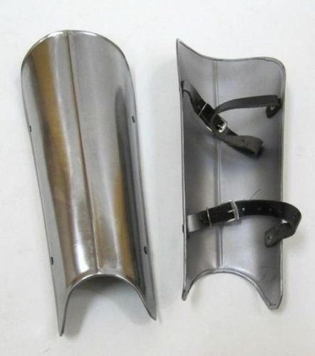 Medieval greaves pair battle - medieval,