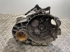 2013 VOLKSWAGEN PASSAT B7 2.0 TDI MANUAL 6 SPEED GEARBOX NFU GENUINE