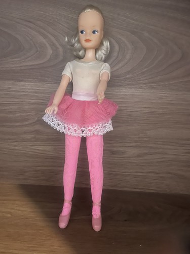Vintage ballerina sindy - ballerina,