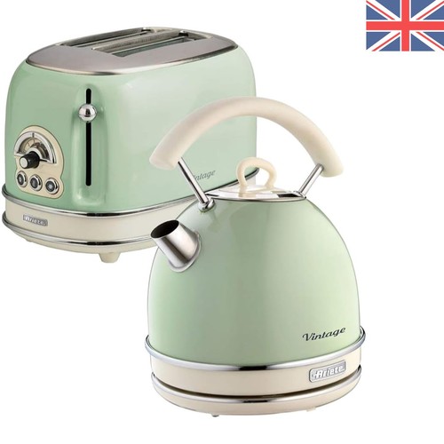 Stylish green retro kettle - green,