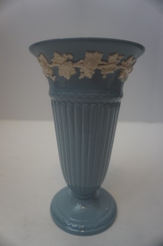 Wedgwood blue embossed - blue,