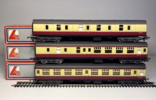 3 Lima BR Mk1 Coaches In