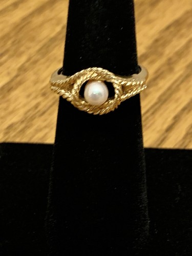 Lovely avon vintage gold tone - lovely,