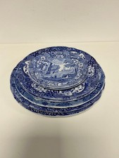 Spode Italian Design Plate Set