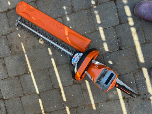 Stihl hsa hedge trimmer 36v - stihl,