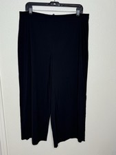 OSKA Women's Black Crop