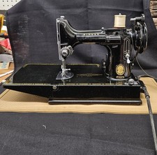 Vintage Singer Featherweight