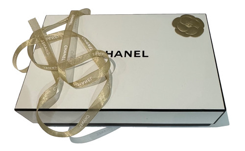 Chanel box 30cm - 30cm, x