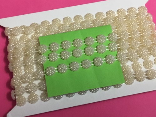 Yds pretty ivory - pretty, bead