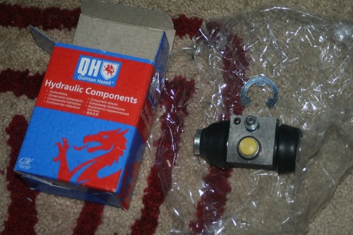 Rear wheel brake cylinder - brake,